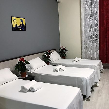 Hotel Paris Milánó Kültér fotó