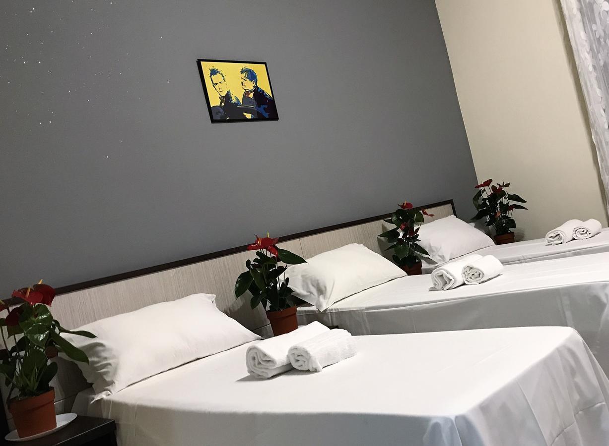 Hotel Paris Milánó Kültér fotó
